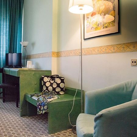 Hotel Salera Асті Екстер'єр фото
