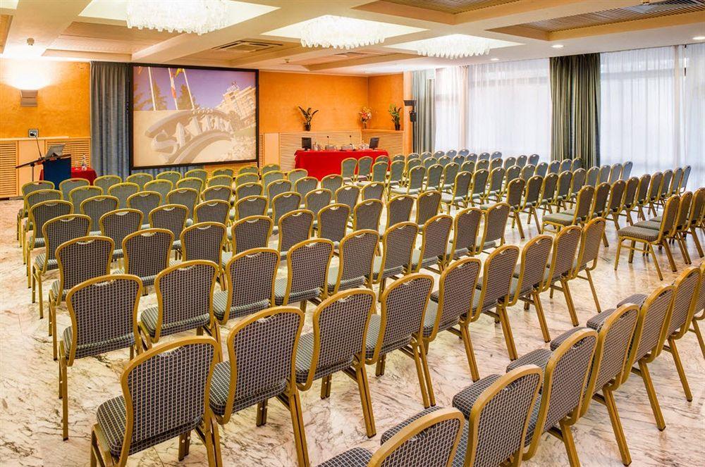 Hotel Salera Асті Екстер'єр фото